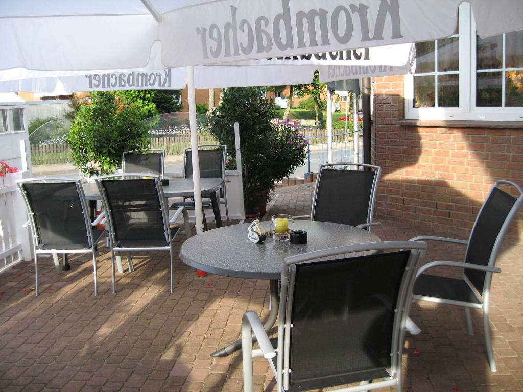 Hotel Alt-Holzhausen Bad Pyrmont Exterior photo